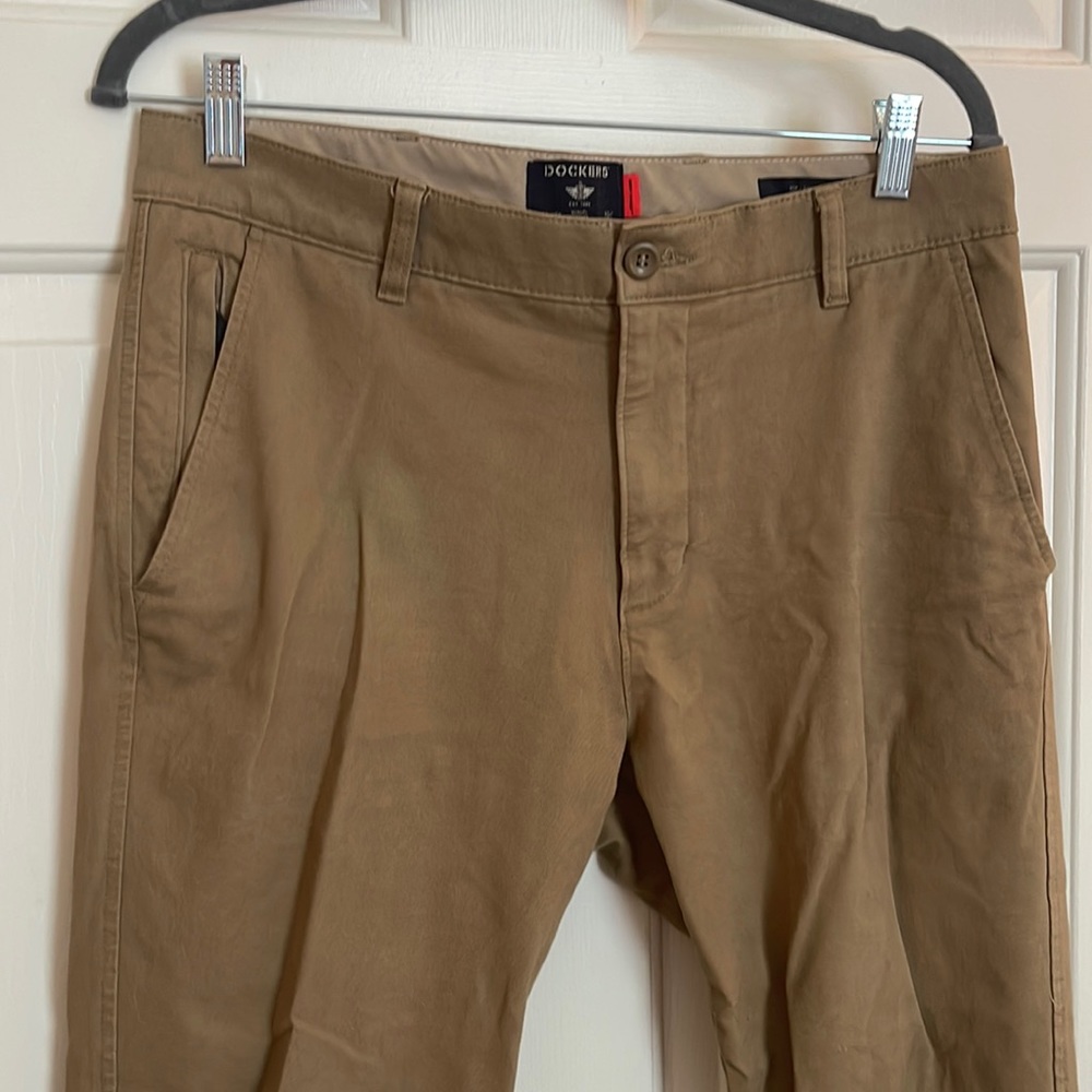 Khaki Dockers - 30x32